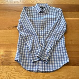 Banana republic men’s blue gingham dress shirt. Slim tailored fit